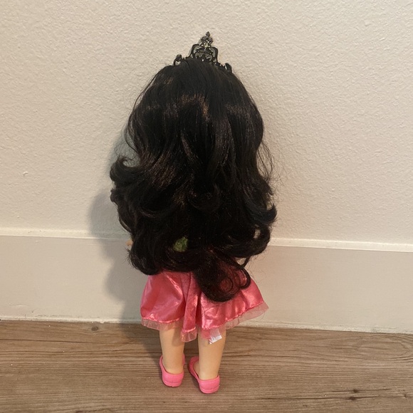 Disney Princess Mulan Toddler Doll - Picture 2 of 3